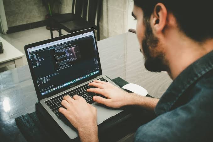 CSS Básico (Integrado ao HTML)